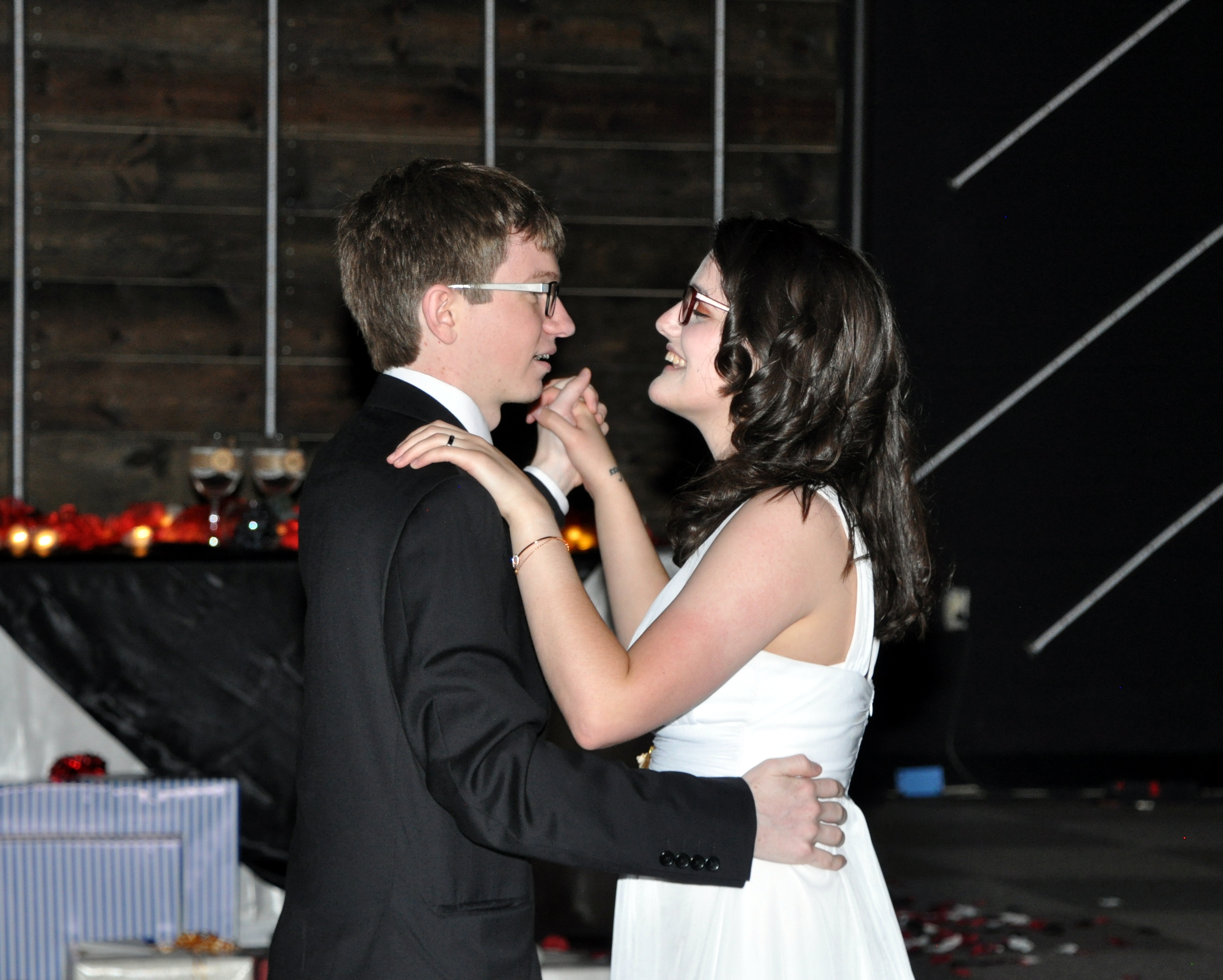 Memphis TN Wedding Photographer and Videographer at their wedding