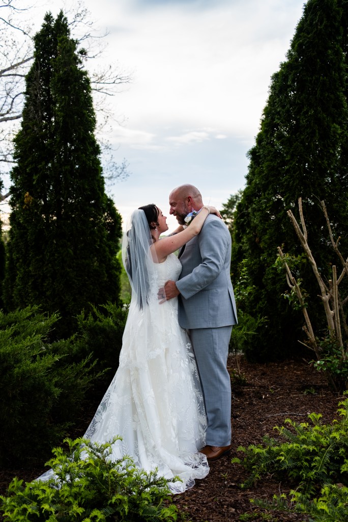 Golden hour wedding photography in Nashville, TN